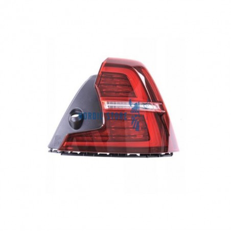 Volvo gyári alkatrészek, Volvo 31689680 jobb hátsó lámpa Volvo S60 modellekhez.